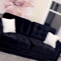 Sofa + Loveseat 