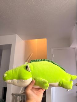 Alligator plush