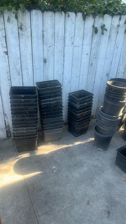 Gardening buckets