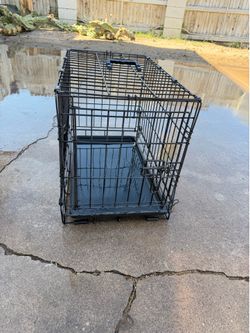 Little foldable black wire dog