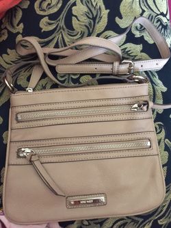 Purse/ hand bag/ crossbody bag pickup only