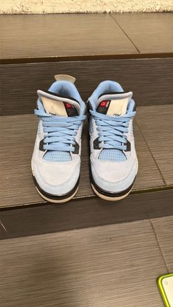 Air Jordan 4 University Blue Sneakers