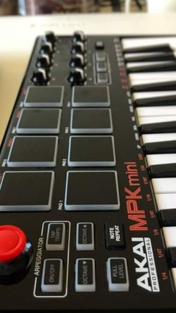 Akai Mini Usb
