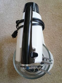Vintage Sunbeam American Classic Mixmaster Stand Mixer Model # 2360