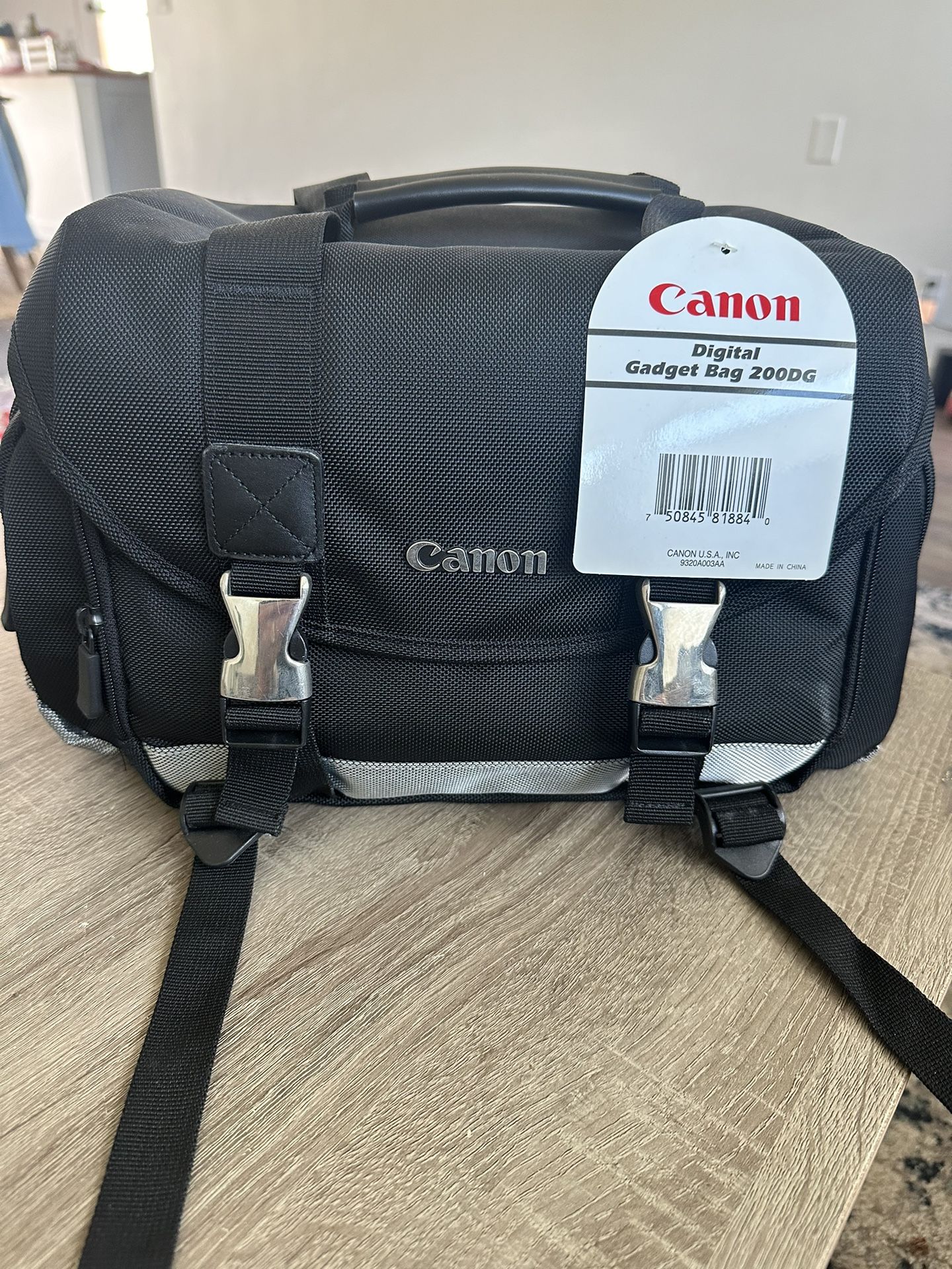 Canon Digital Camera Bag (200DG)