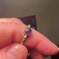 Sterling Silver 7.5 amethyst ring