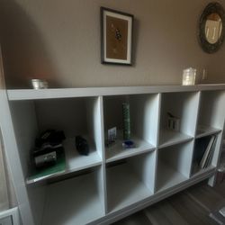 8 Cube Shelving Unit / Open Dresser