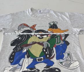 Vtg 90s Loney Tunes Shirt Bugs Bunny, Daffy Duck, And Taz. Size Medium