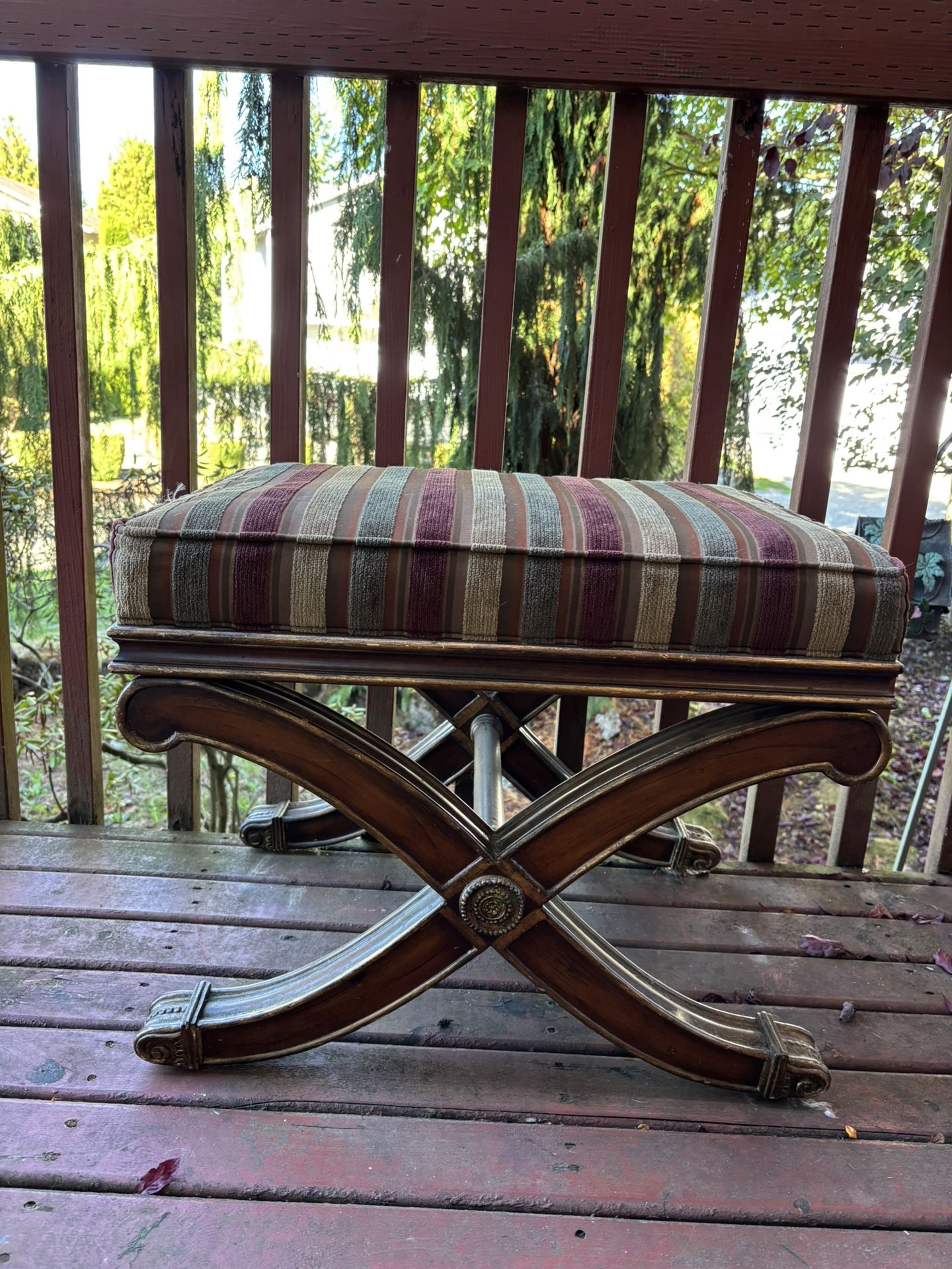 FREE BENCH FOOT STOOL