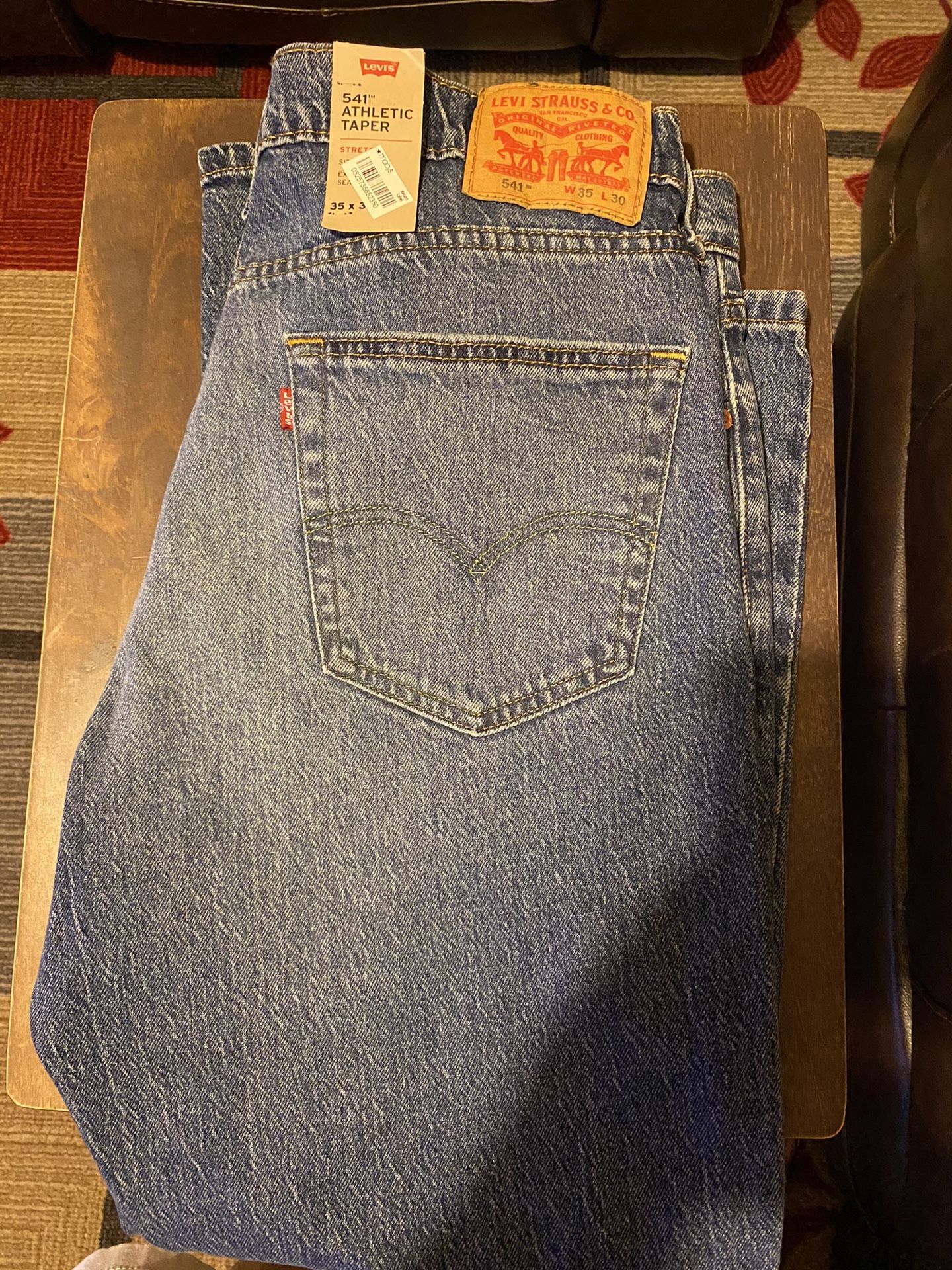 Levi’s Jeans. 541. Size: 35 x 30