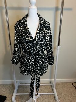 Luii Black and White Giraffe Print Belted Jacket size XL