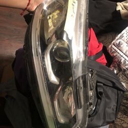 2017 Honda Accord Passenger Side Headlight 