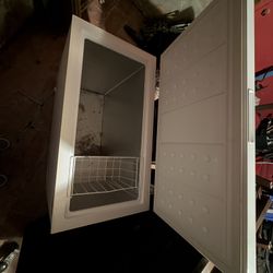 Artic king 7cu Freezer