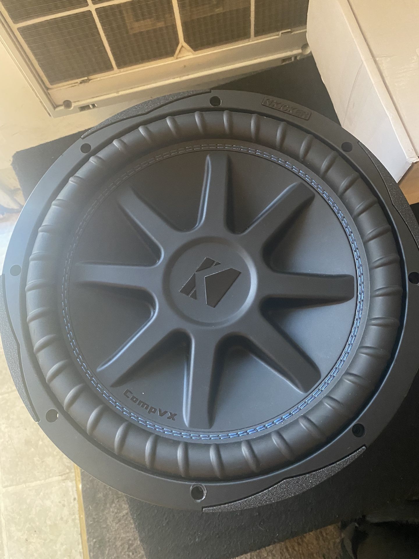 Im Selling My Subwoofer 🔊 Kicker 12 Cvx 1500 Watts 700 Rms Brand new The Price Is Firm