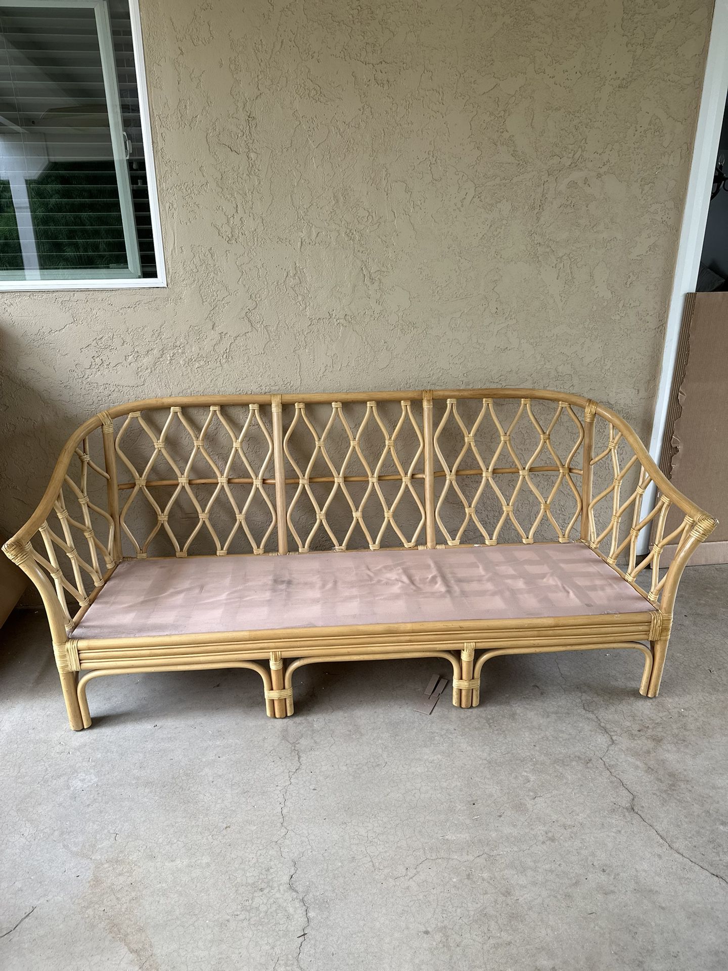 Rattan Couch / Sofa 