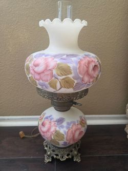 Vintage Gone with the Wind Hurricane Table Lamp