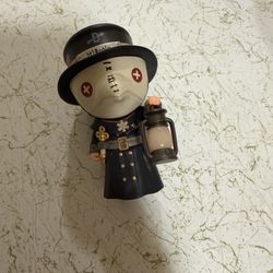 Hirono Plague Doctor Figure