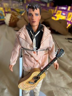 Elvis Presley figure