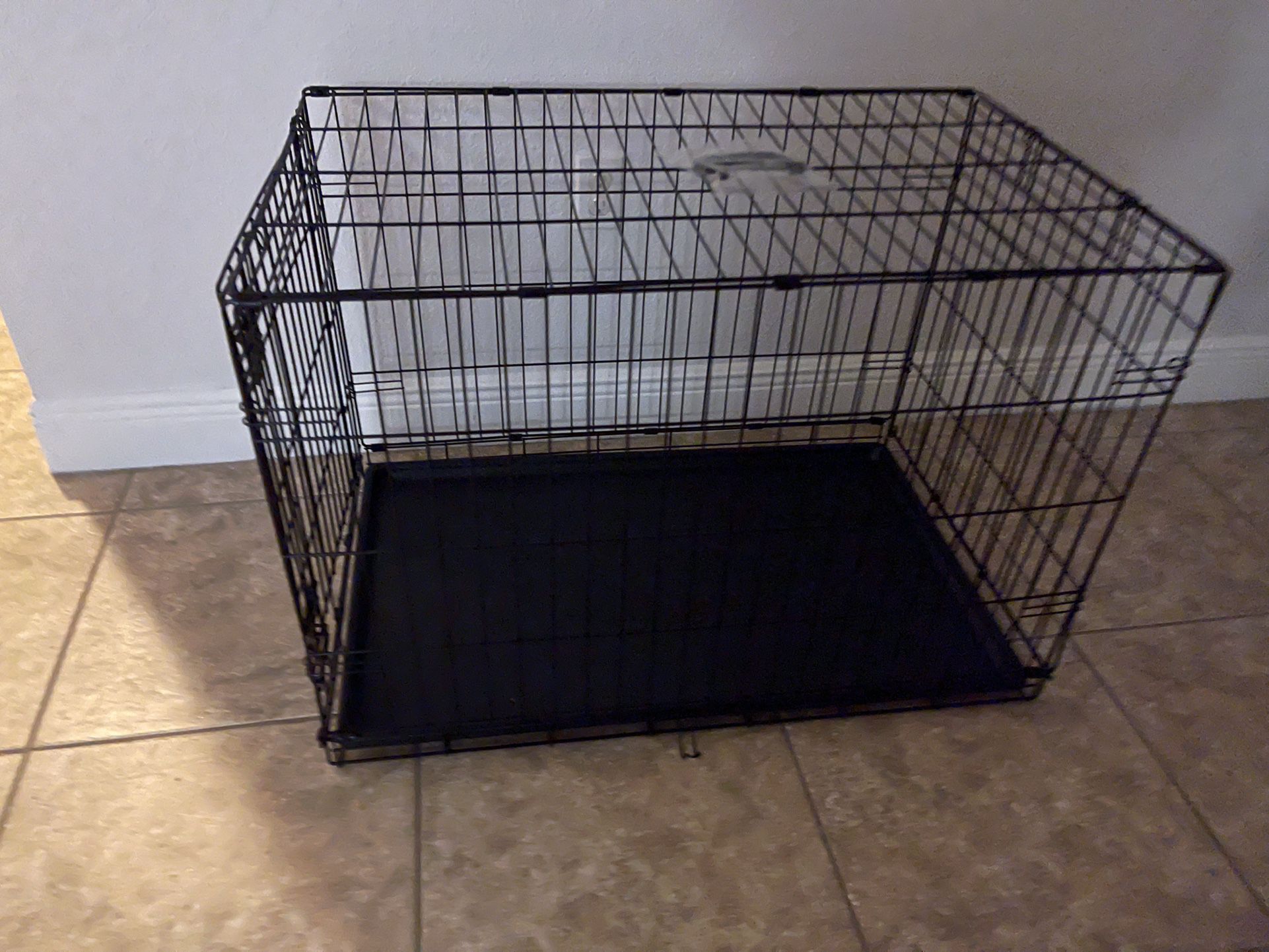 Dog crate - New - 36’
