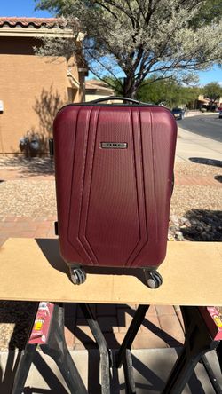 Elite Hardshell Carry-On Spinner Luggage