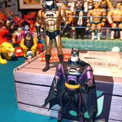 Batman The Animated Series "Purple Radar Scope" 1994 & " Gold  Suit" 1990 ( DC Kenner Comics)