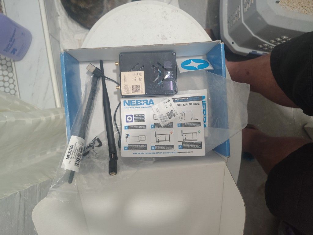 Nebra HNT ROCK PI Hotspot And HNT Crypto Miner