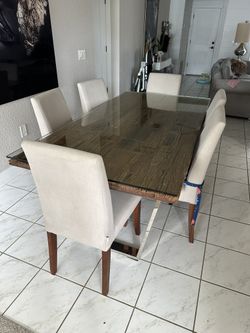 MH2G Reclaimed wood dining table