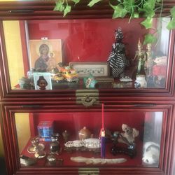 Korean Display Curio