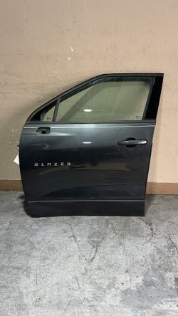 (83) 19-25 Chevy Chevrolet Blazer left front door 2019 2020 2021 2022 2023 2024 2025