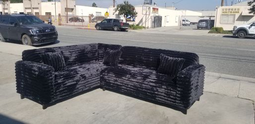BRAND NEW 7x9ft SECTIONAL COUCHES  CORDOROY BLACK FABRIC.