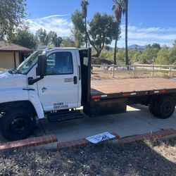 2005 GMC Flatbed