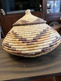 Indian Basket w/large woven pattern