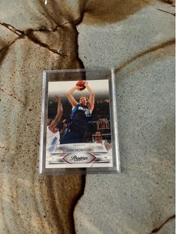 Dirk Nowitzki autographed card