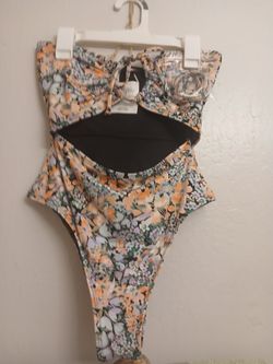 Never Worn Billabong Swim Suit