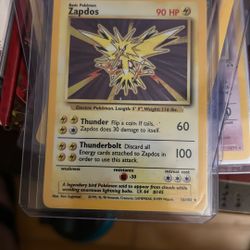 Pokémon TCG Zapdos Base Set 16/102 Holo Shadowless Holo Rare