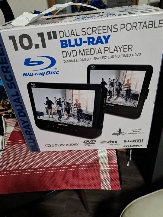 Bluray DVD Player 2 Monitor