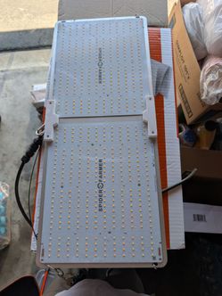 Spider Farmer sf2000 LED grow lights
