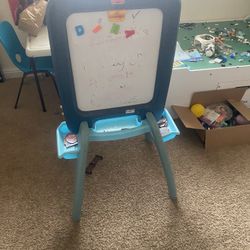 Kids easel