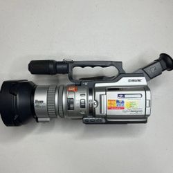 SONY CAMCORDER GREAT CONDITION SERIOUS BUYERS PLEASE 👈