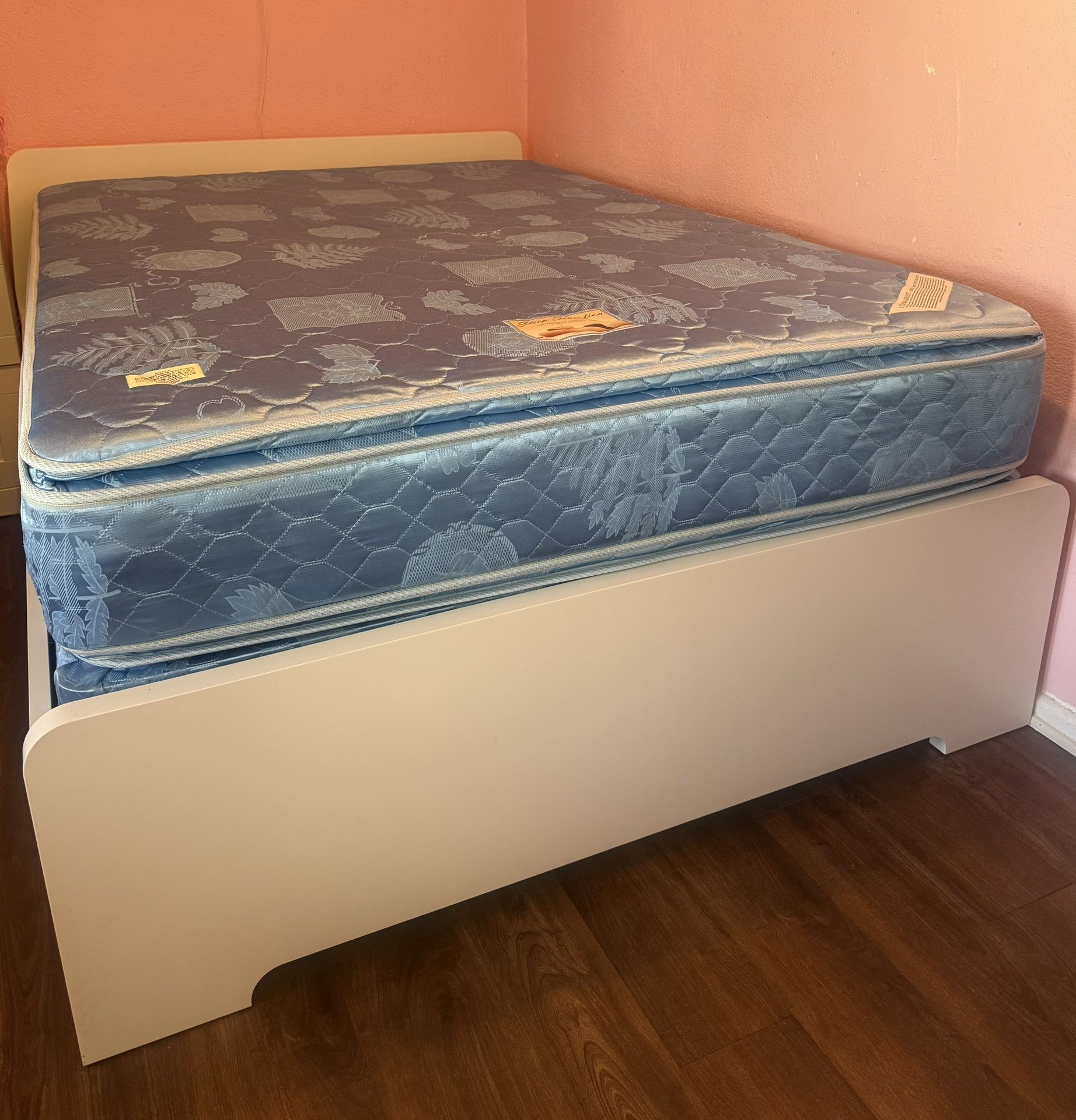 bed + bed Frame