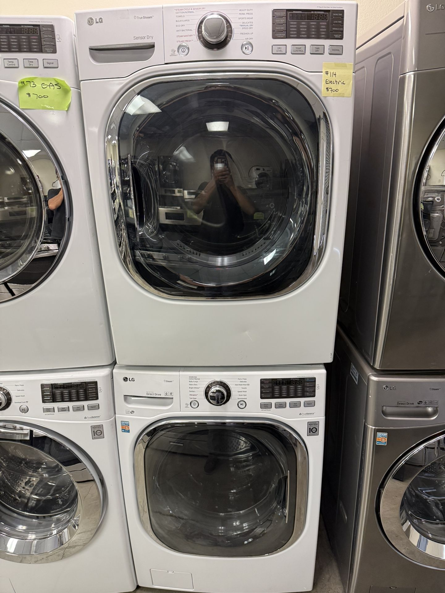 White LG Washer And Dryer Set