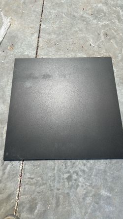 SOLID BLACK TILE