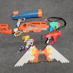 Nerf Roblox Bow + Blasters -8 Total