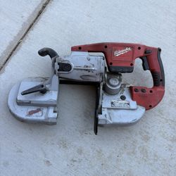 Milwaukee Band Saw Cordless 28 Volts 