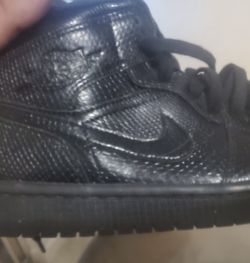 8.5 Air Jordan Black Snakeskin
