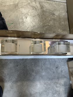 Cubic 3-Light Bath Vanity