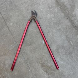 Lopper Used but.    and good Condition 