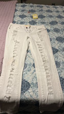 White distressed skinny 9/10