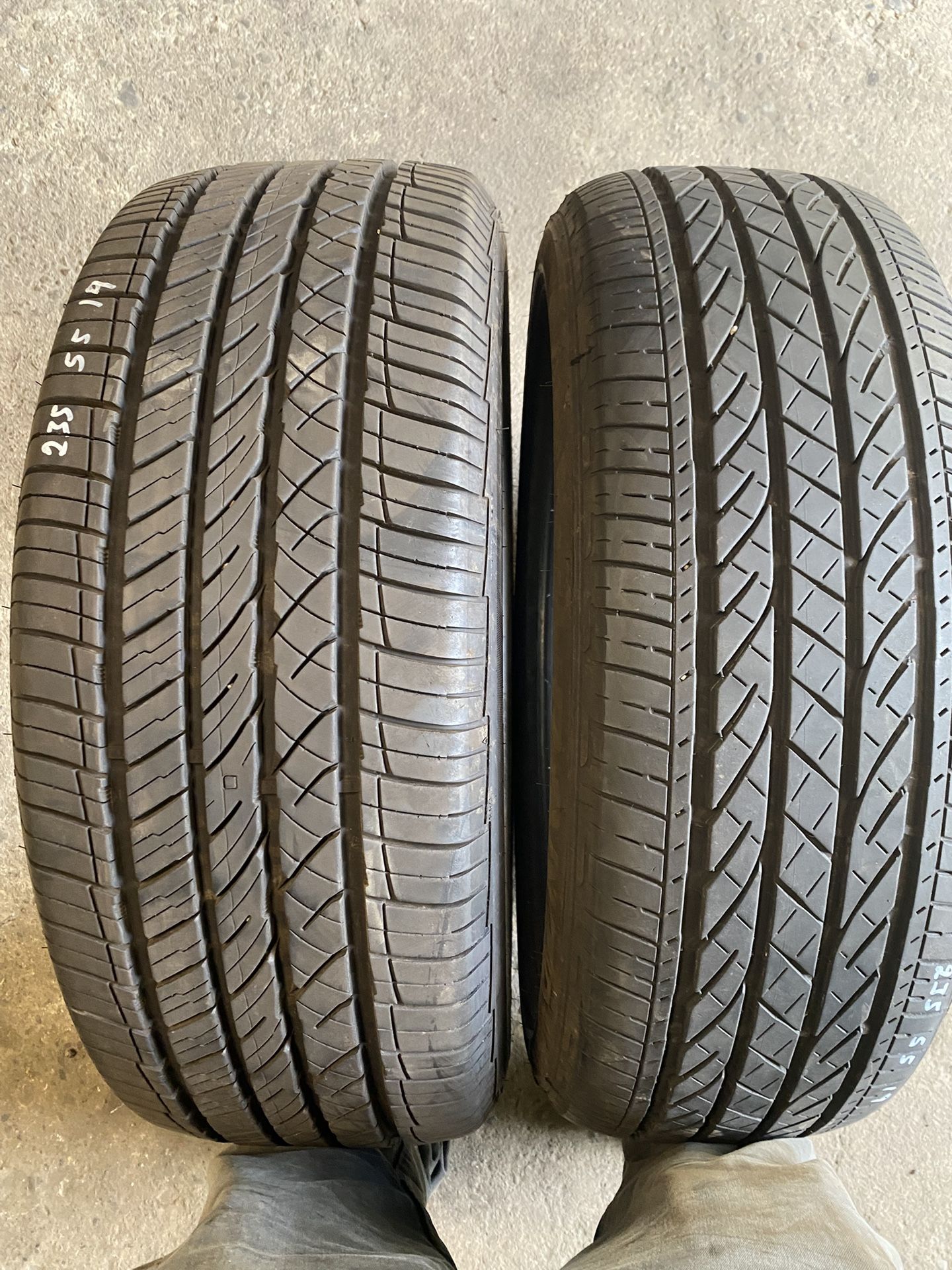 2 Tires 235 55 19