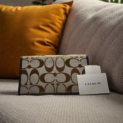 Vintage Coach Clutch Wallet
